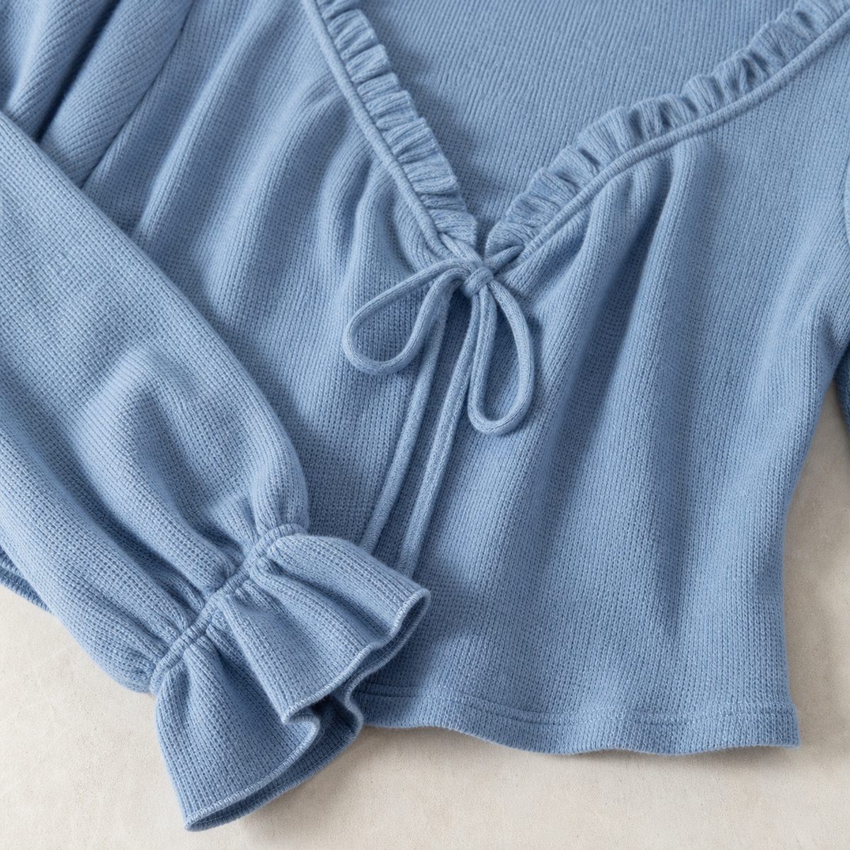 Women's Textured Knit V-Neck Tie-Front Long Sleeve Top